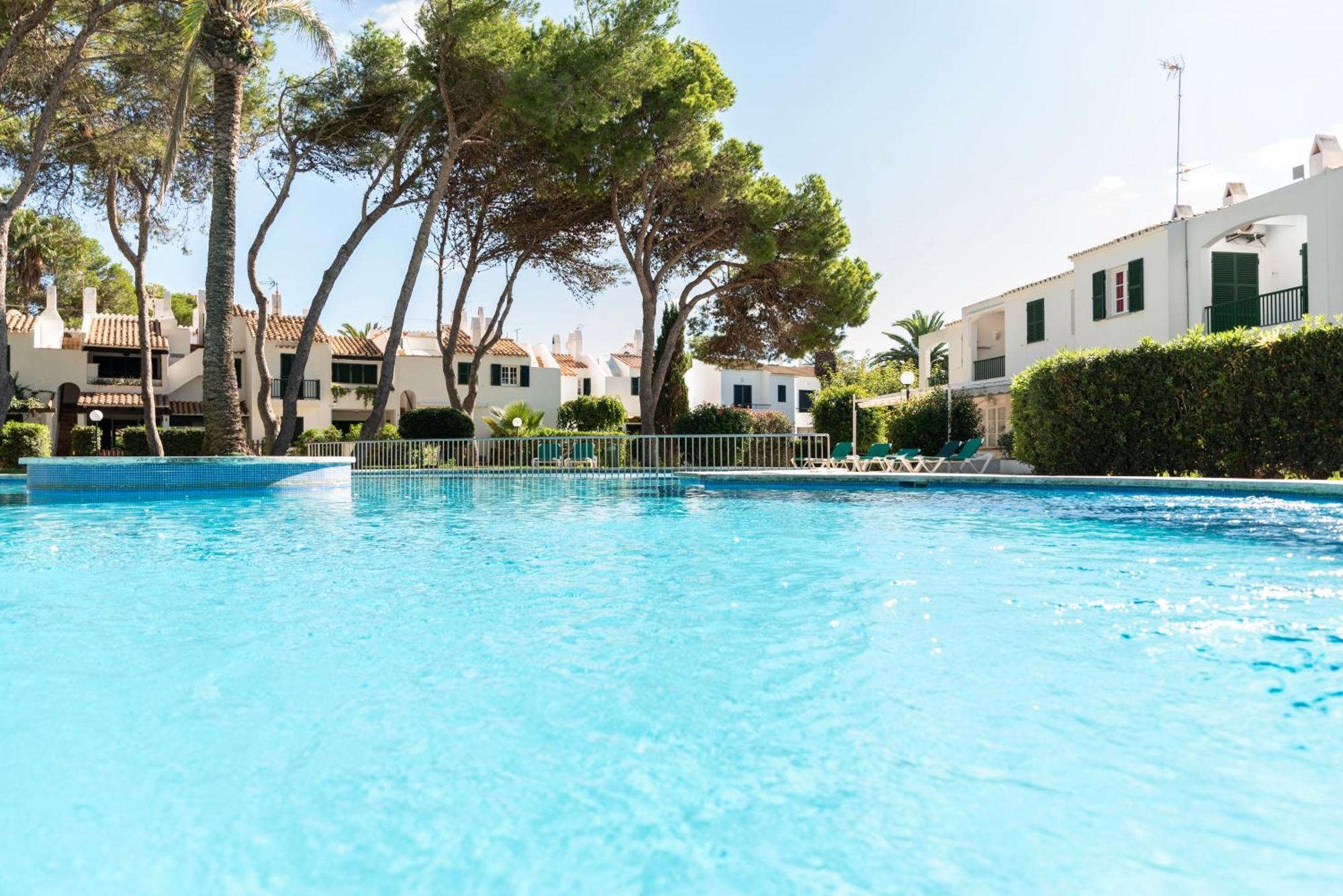 Apartamentos Las Brisas I & II Cala'N Bosch  Exterior photo