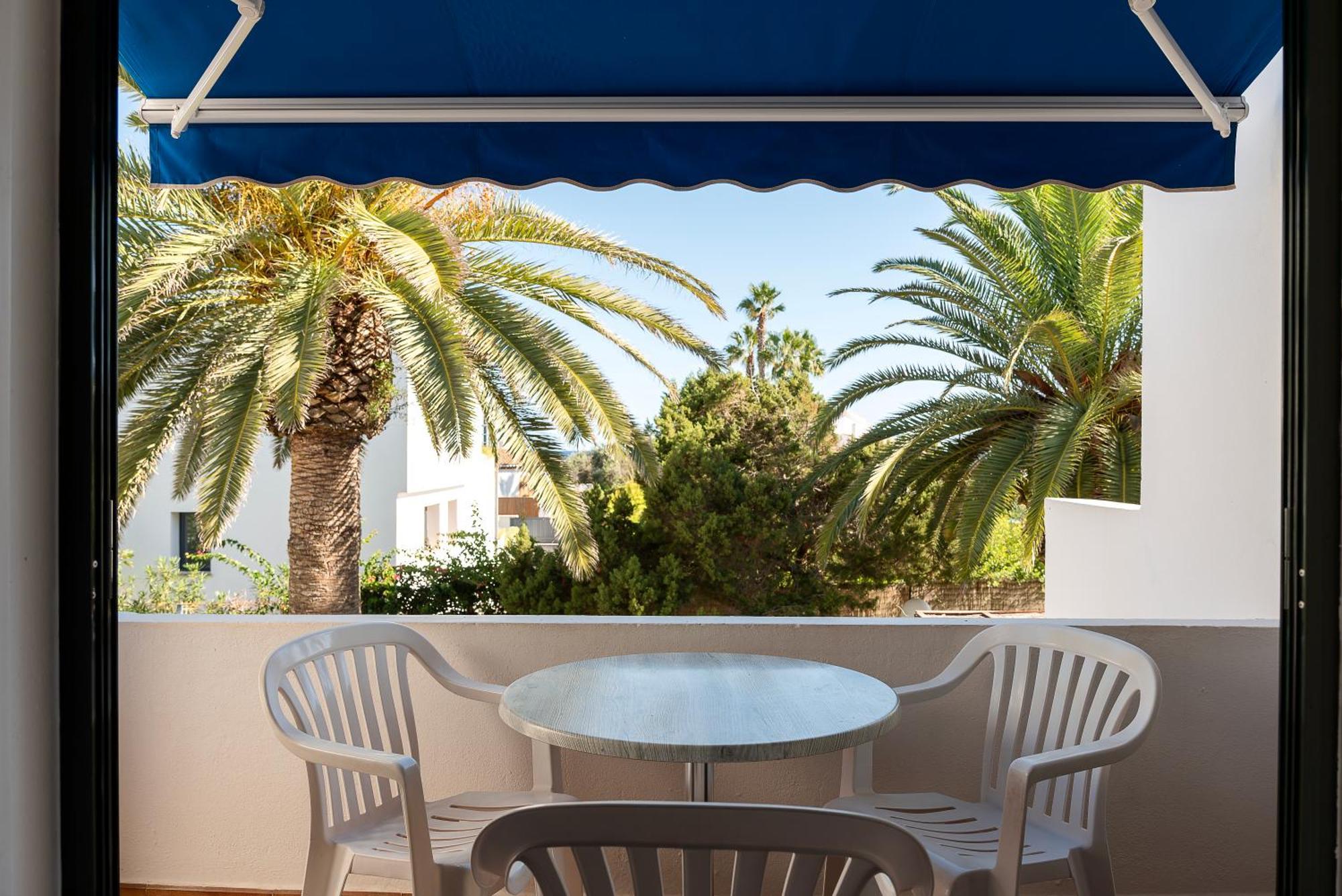 Apartamentos Las Brisas I & II Cala'N Bosch  Room photo