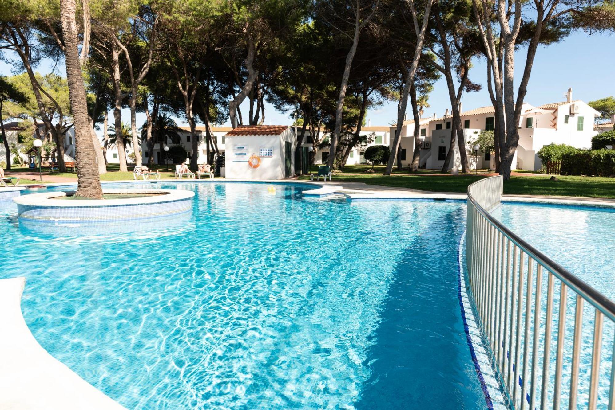 Apartamentos Las Brisas I & II Cala'N Bosch  Exterior photo